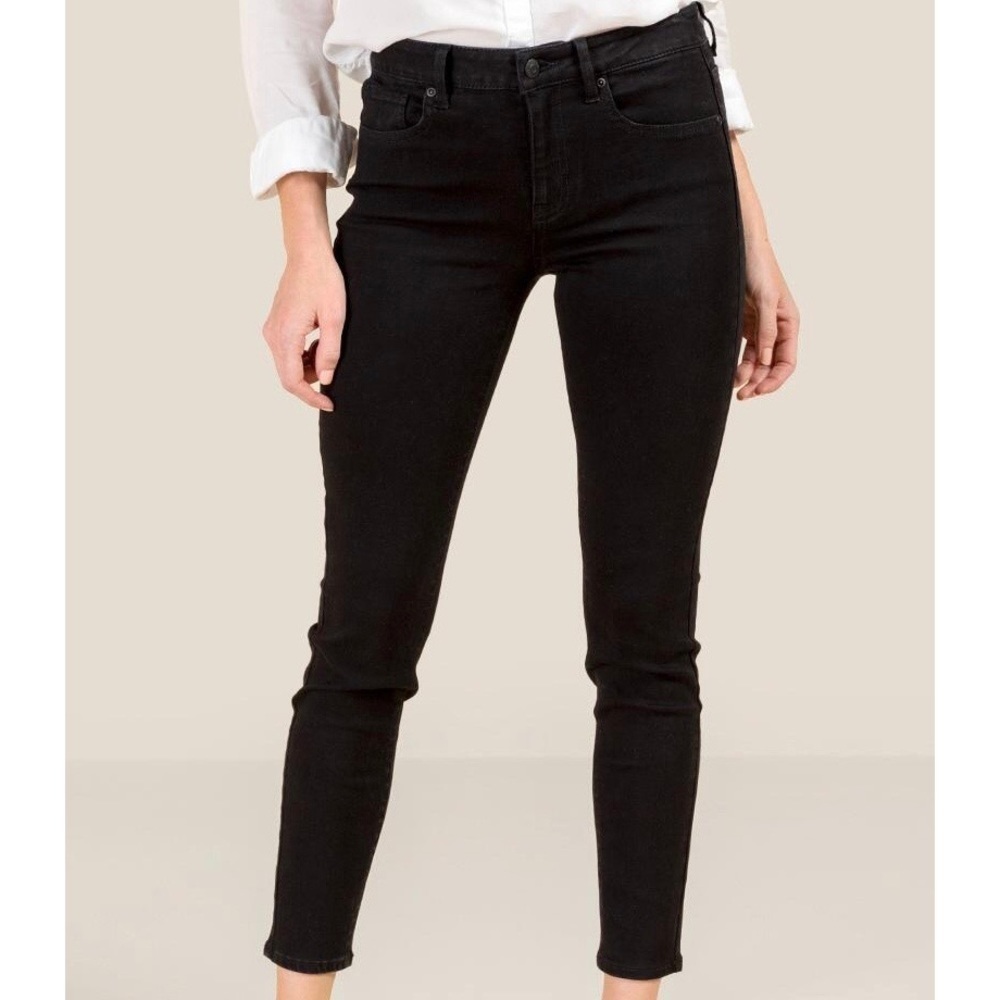 Francescas Basic Black Mid Rise Skinny Jeans